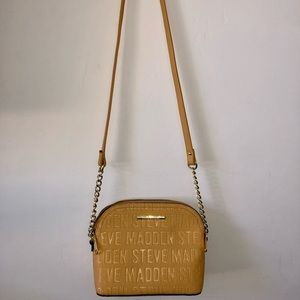 Steve Madden purse perfect for an evening out.